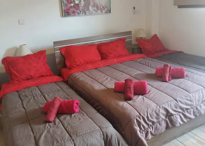 Love Holiday Suite 1